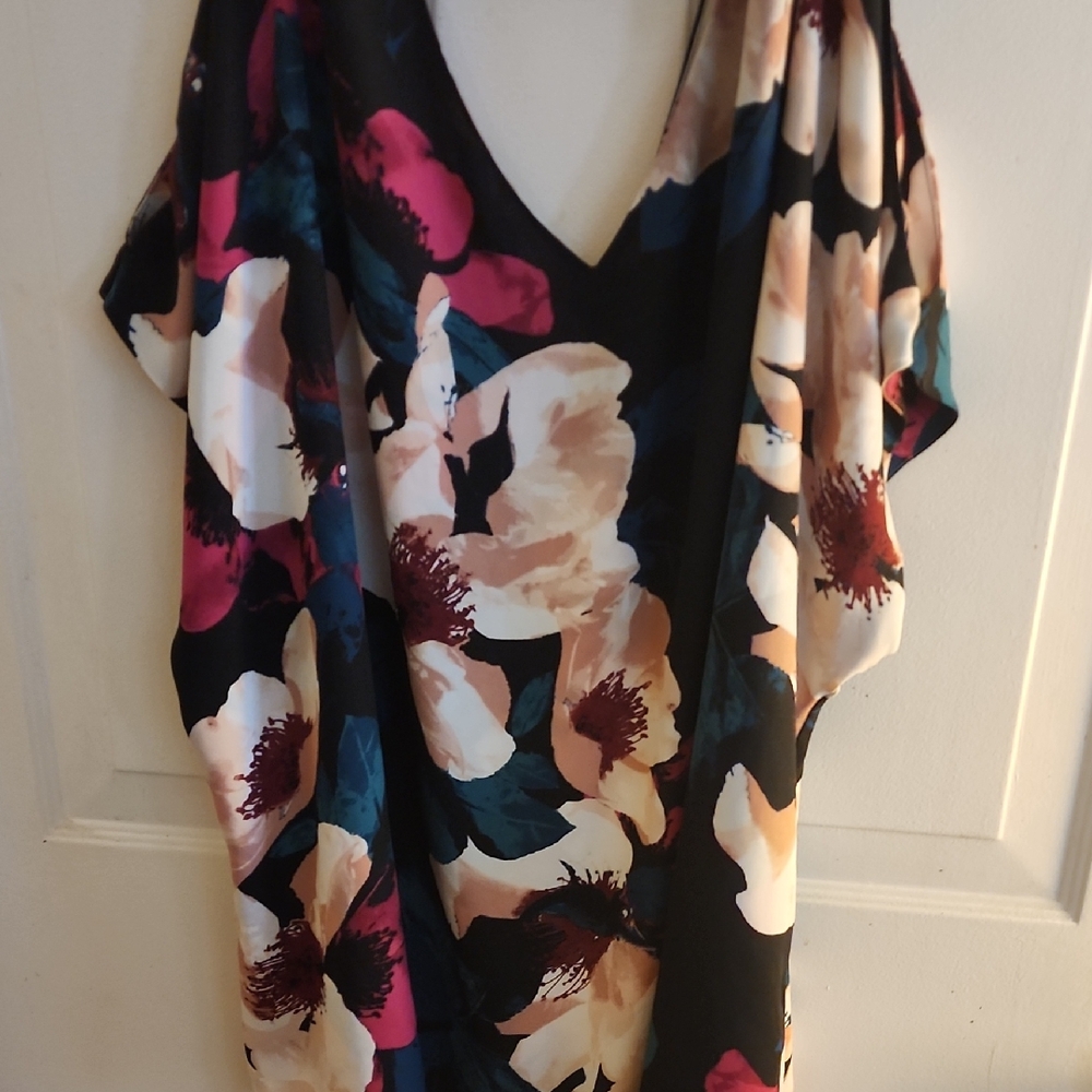 Worthington Multicolor V-Neck Dress